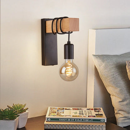 Applique murale LED allumée dans une chambre avec une décoration d'intérieur